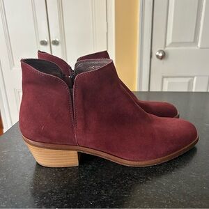 Garnet Hill Made in Italy Burgundy Suede Leather Ankle Boots - Size 10